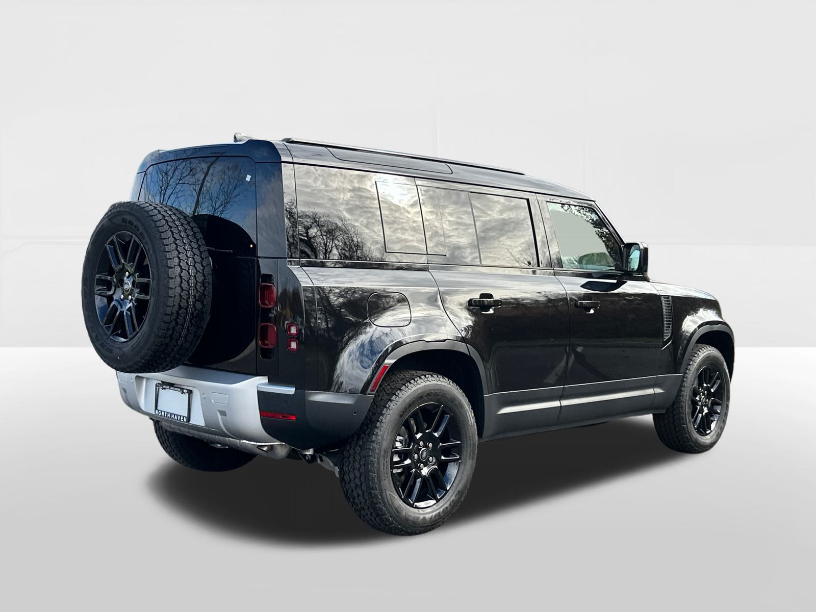 2025 Land Rover Defender 110 S 4