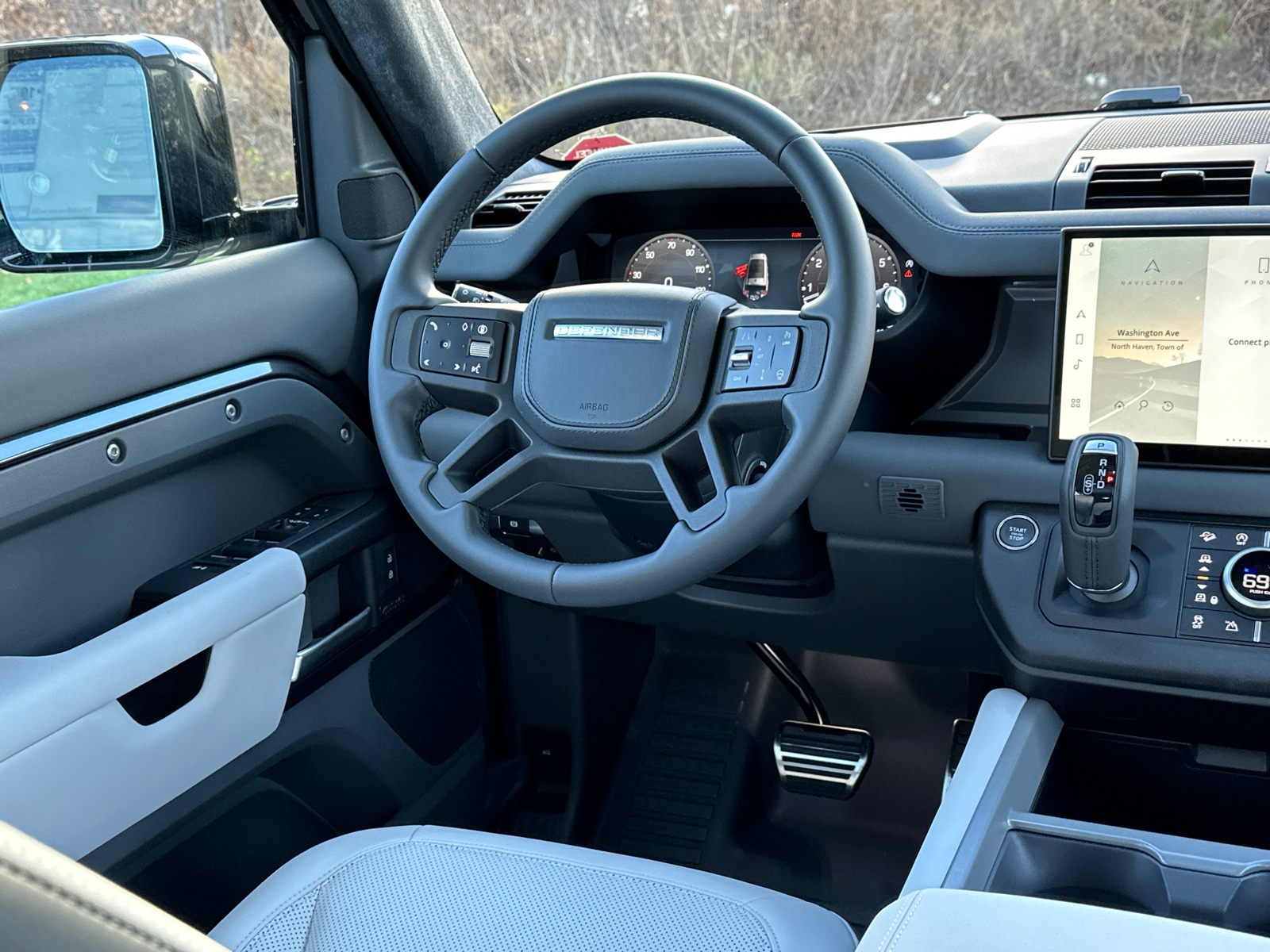 2025 Land Rover Defender 130 X 24