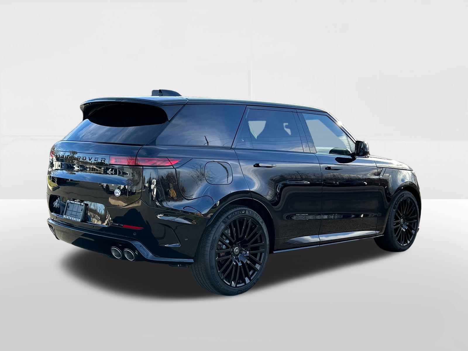 2025 Land Rover Range Rover Sport  4