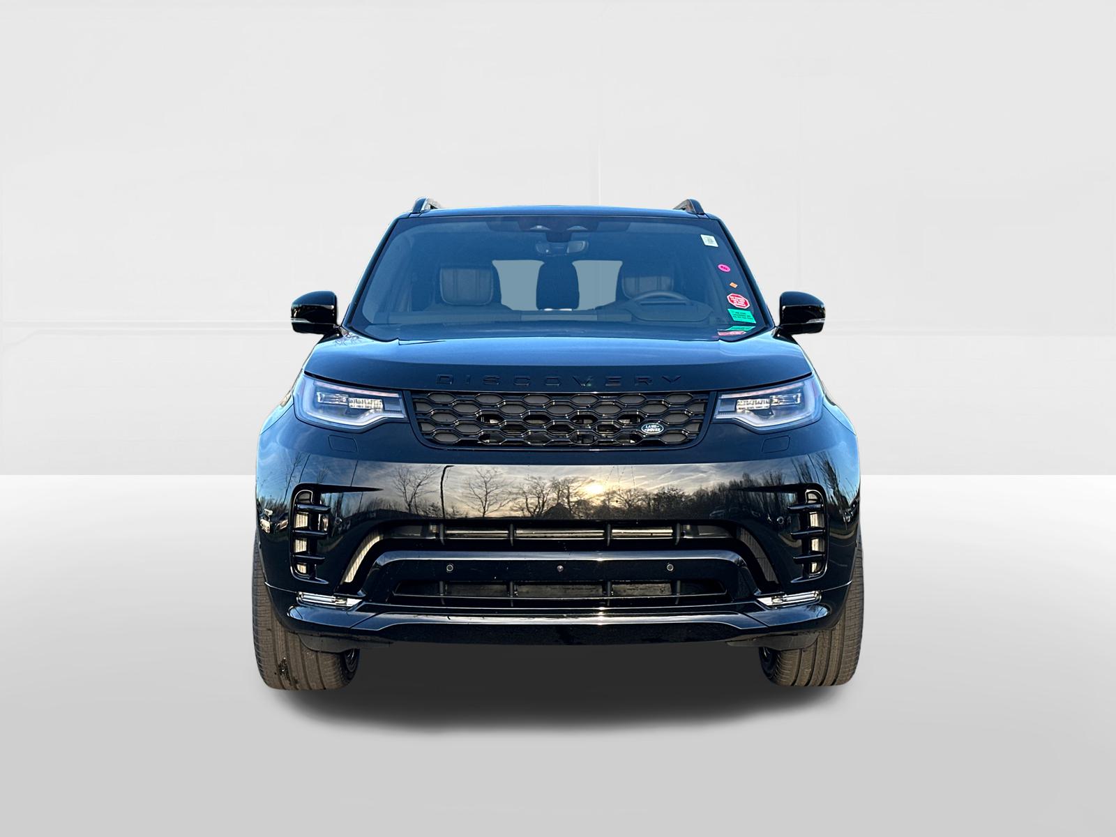 2025 Land Rover Discovery Dynamic SE 6