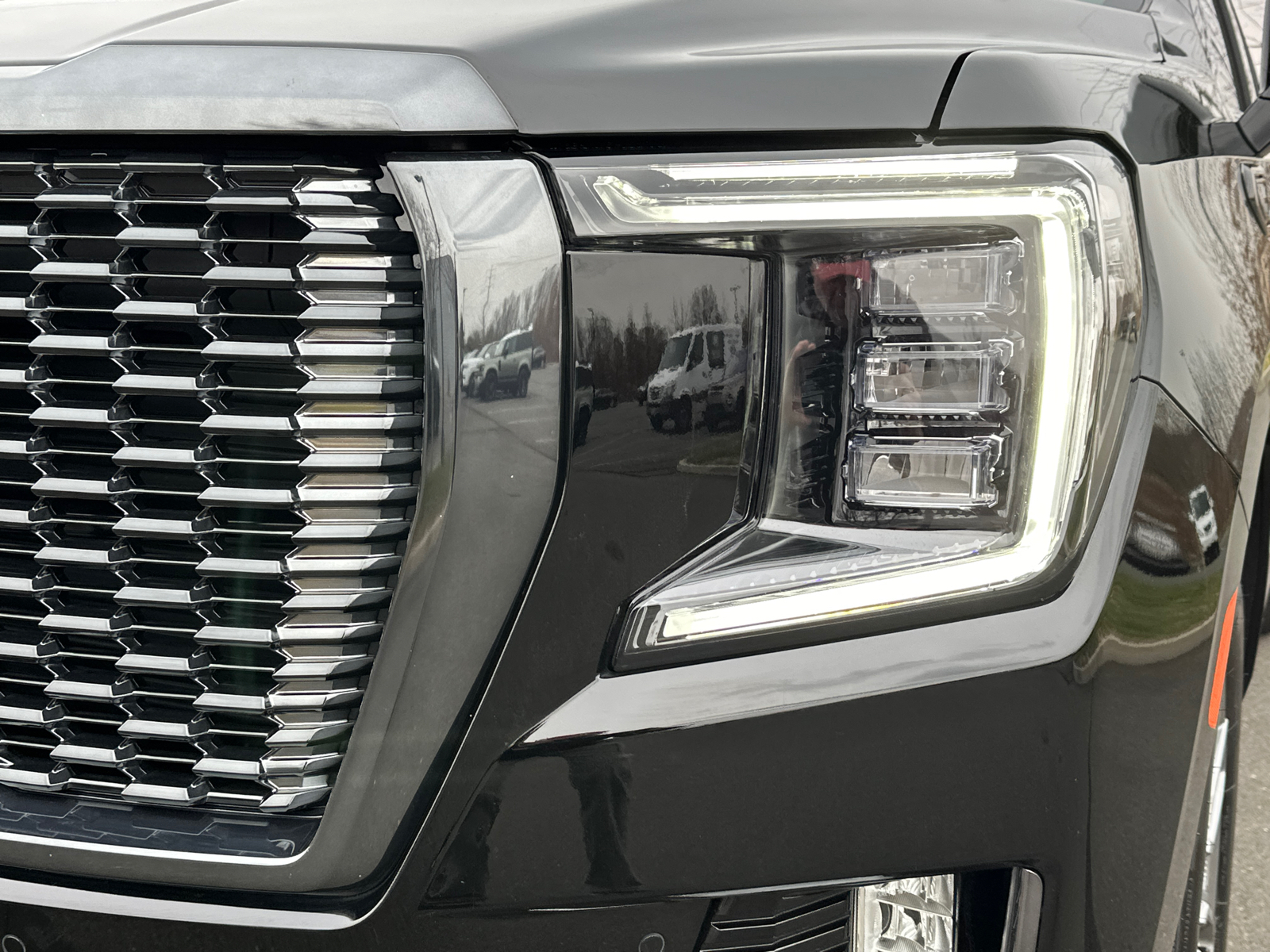 2024 GMC Yukon Denali Ultimate 7