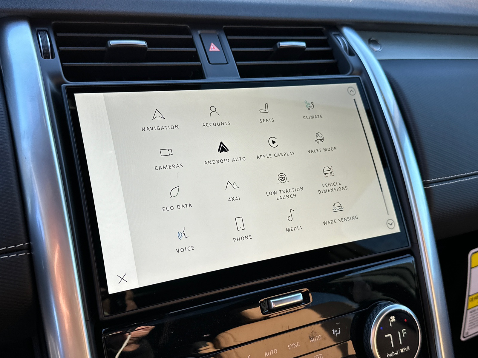 2025 Land Rover Discovery Dynamic SE 20