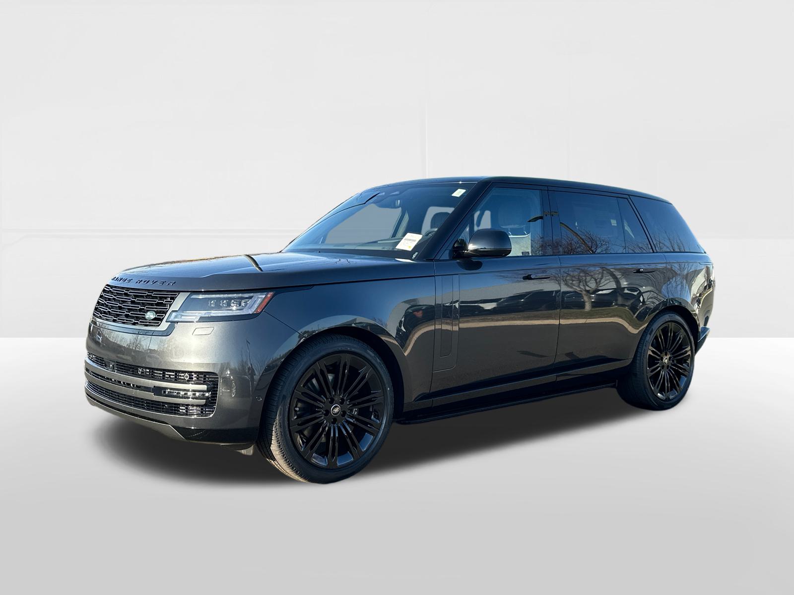 2025 Land Rover Range Rover SE 1