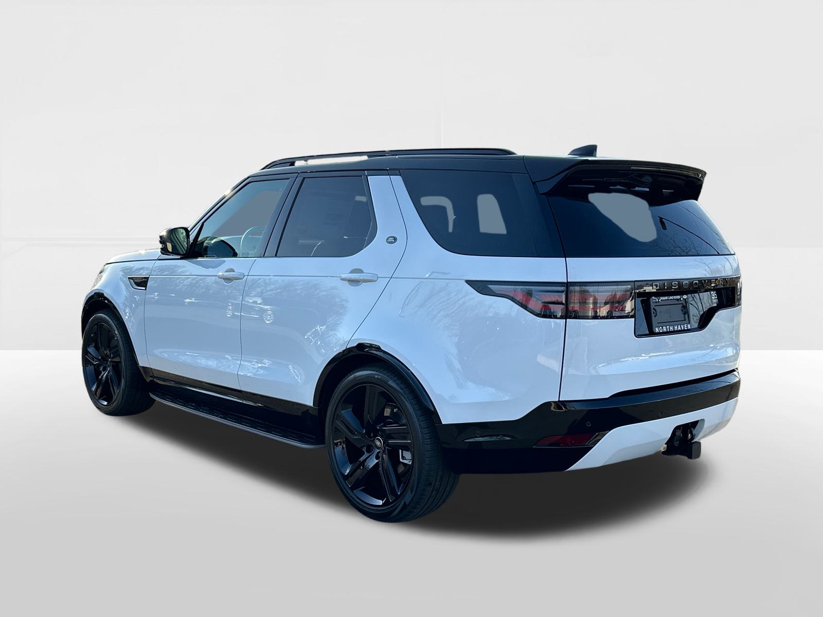 2025 Land Rover Discovery Dynamic SE 2