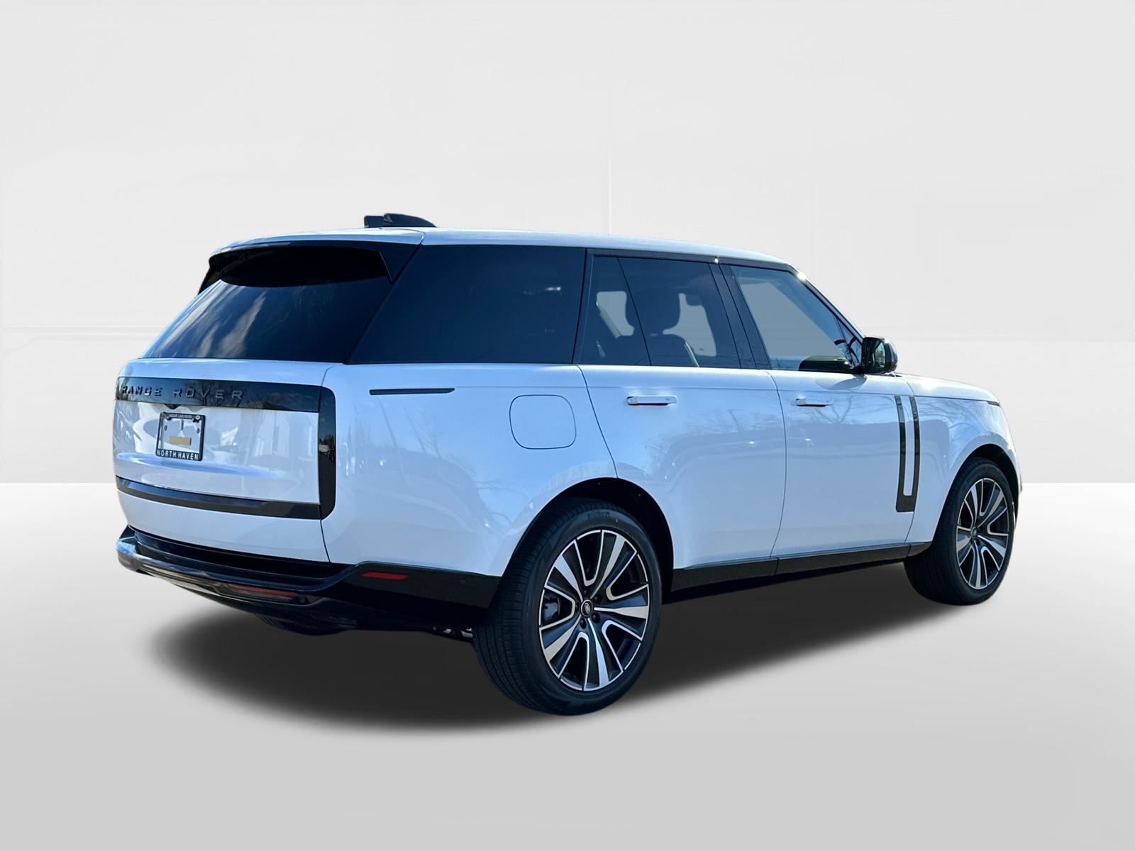 2025 Land Rover Range Rover SE 4