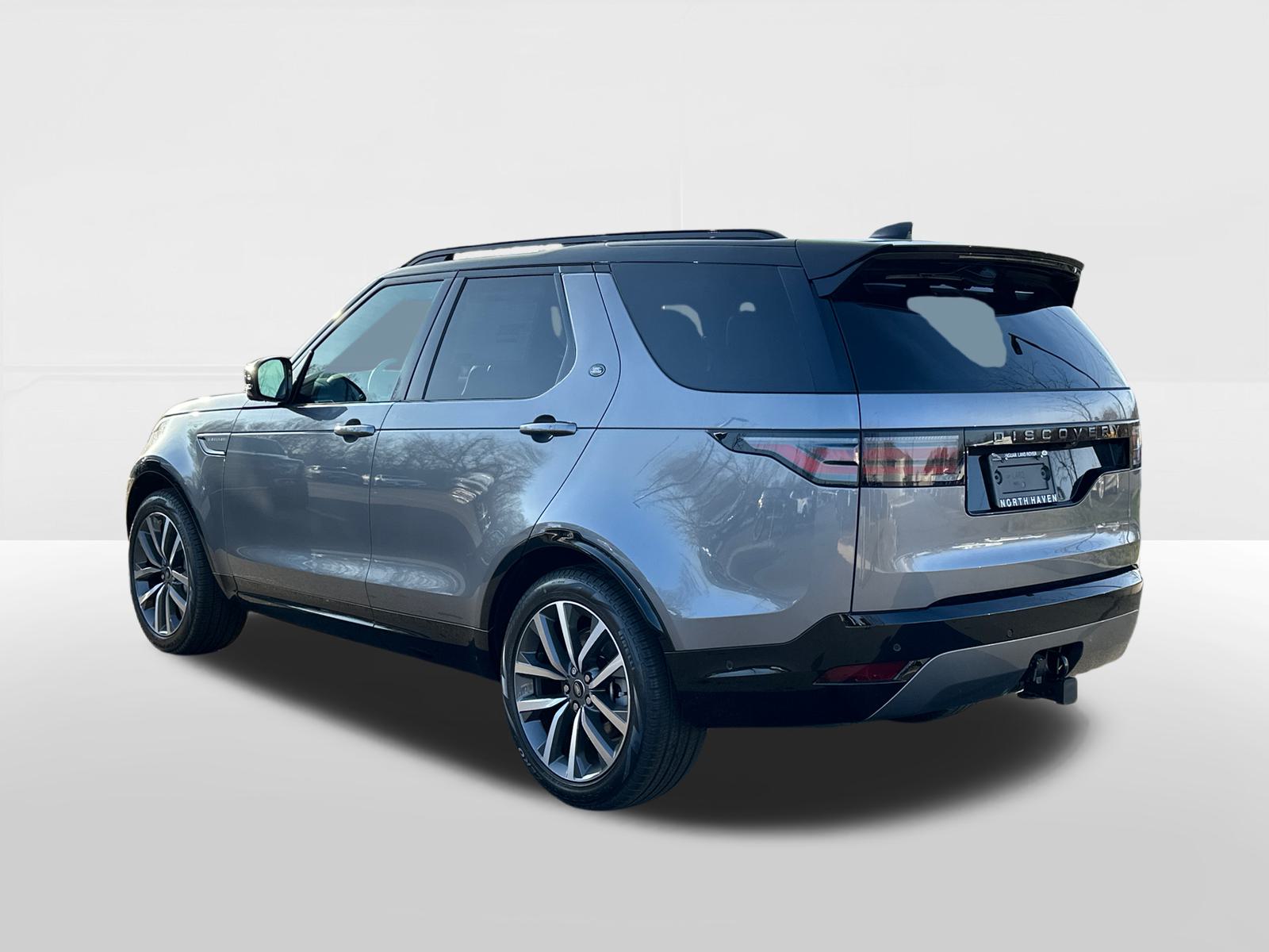 2025 Land Rover Discovery Dynamic SE 2