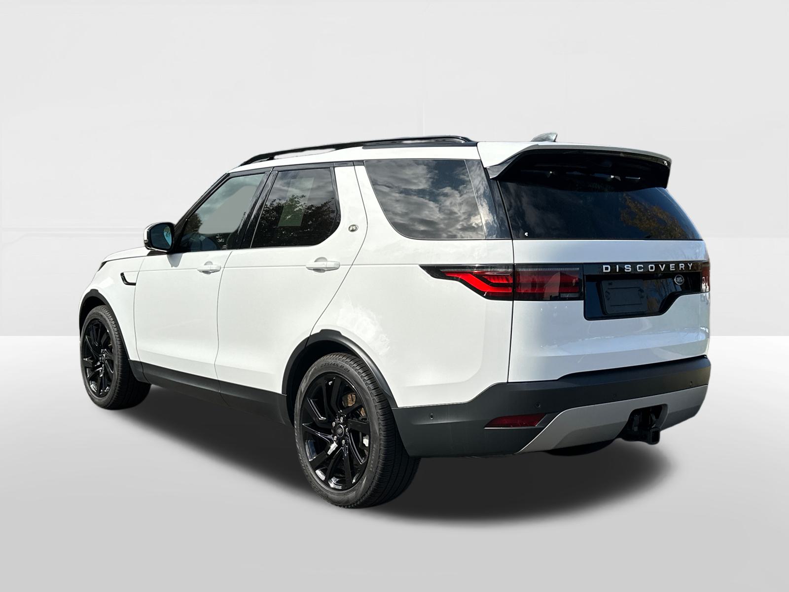 2023 Land Rover Discovery S 2