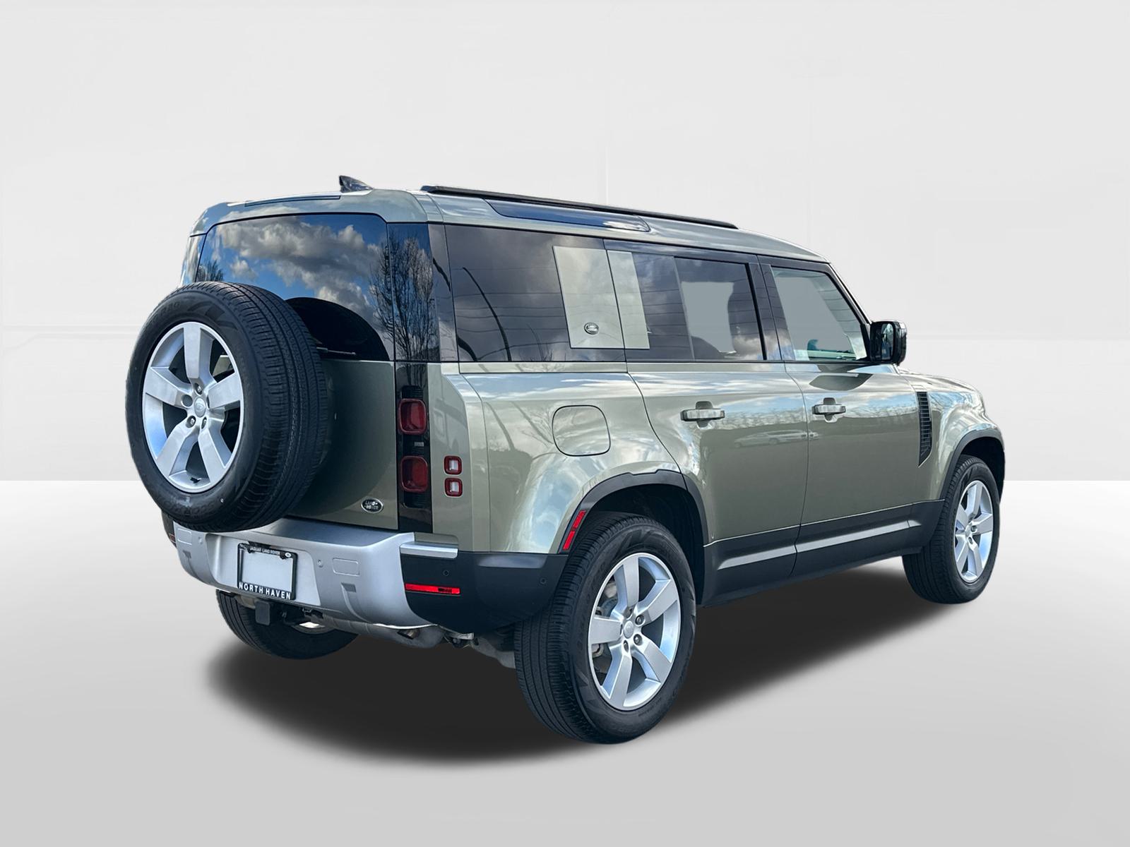 2023 Land Rover Defender 110 S 4