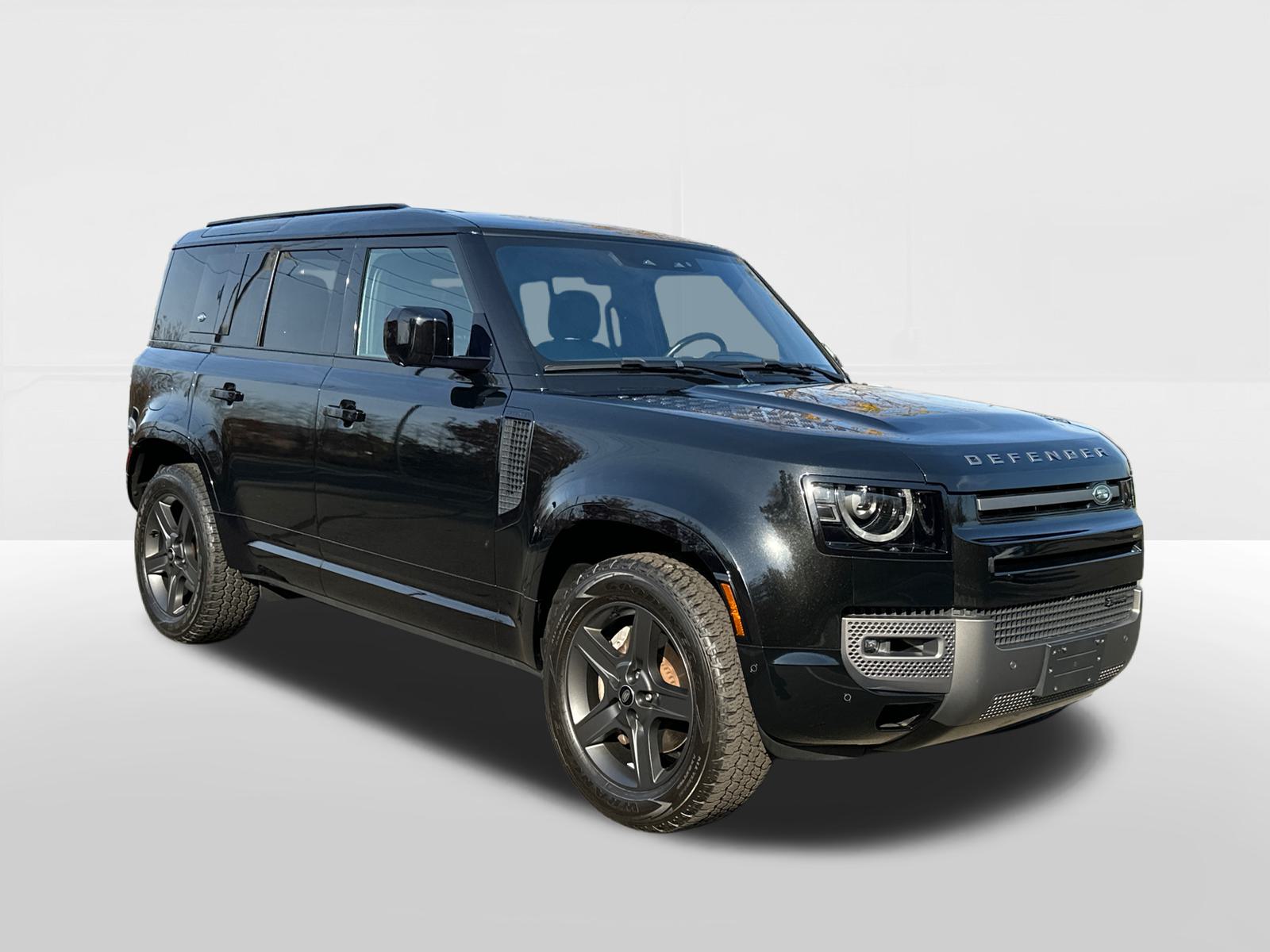 2022 Land Rover Defender 110 X-Dynamic SE 5