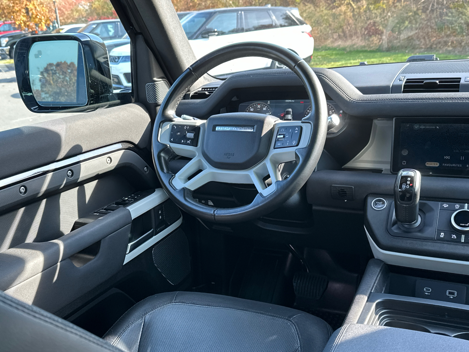 2022 Land Rover Defender 110 X-Dynamic SE 24