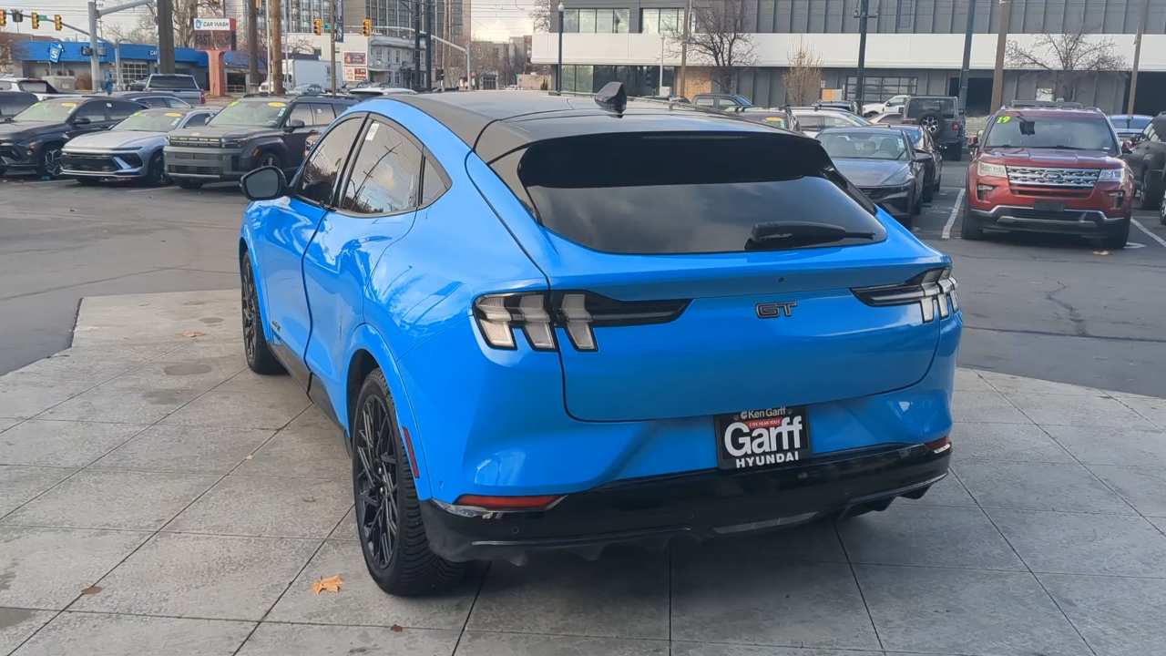 2023 Ford Mustang Mach-E GT 3