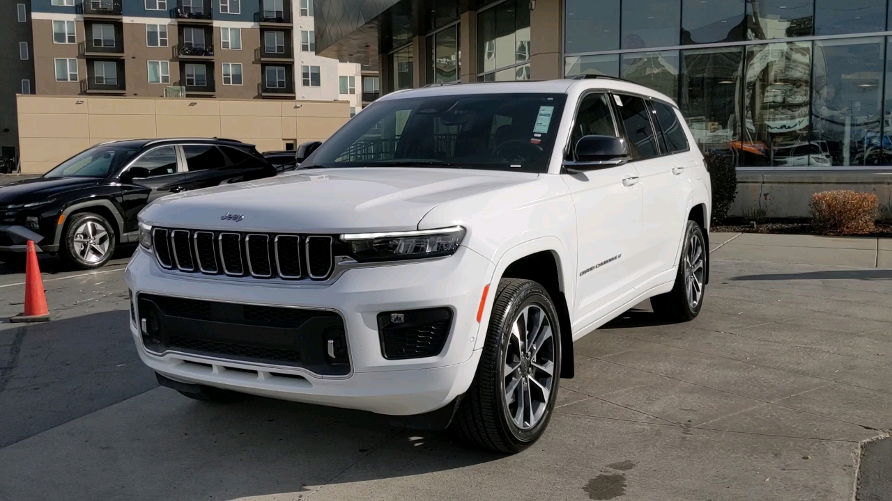 2022 Jeep Grand Cherokee L Overland 1