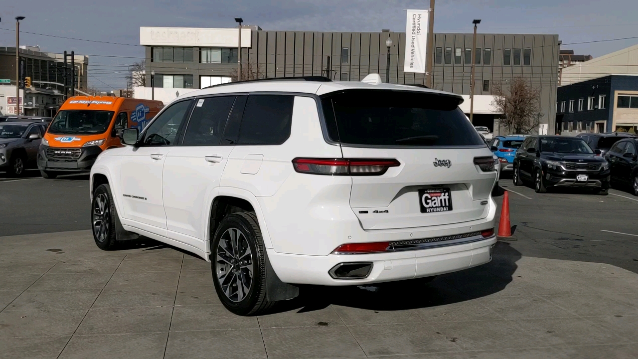 2022 Jeep Grand Cherokee L Overland 3