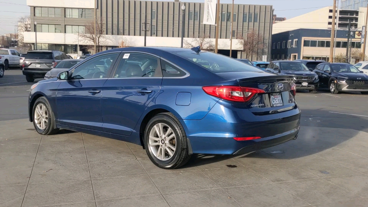 2015 Hyundai Sonata 2.4L SE 3