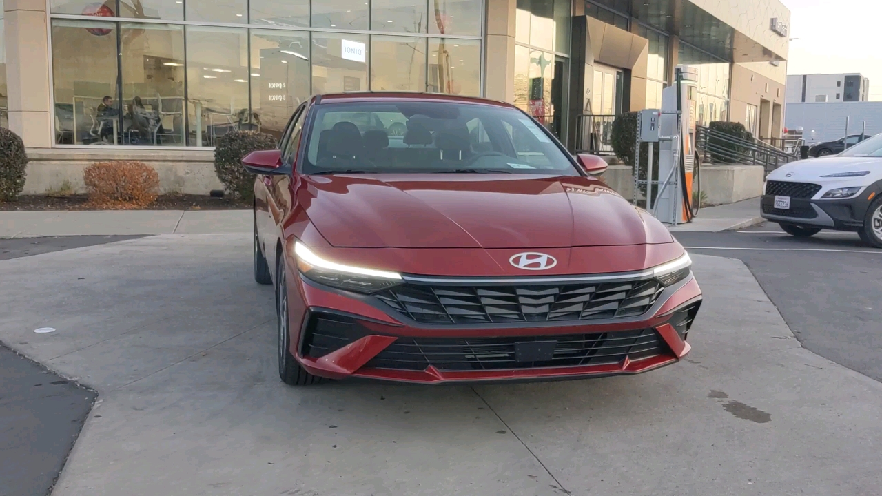 2024 Hyundai Elantra SEL 8