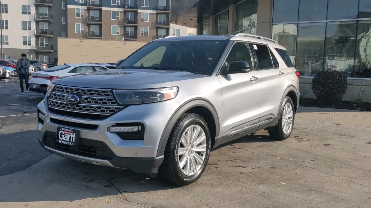 2020 Ford Explorer Limited 1