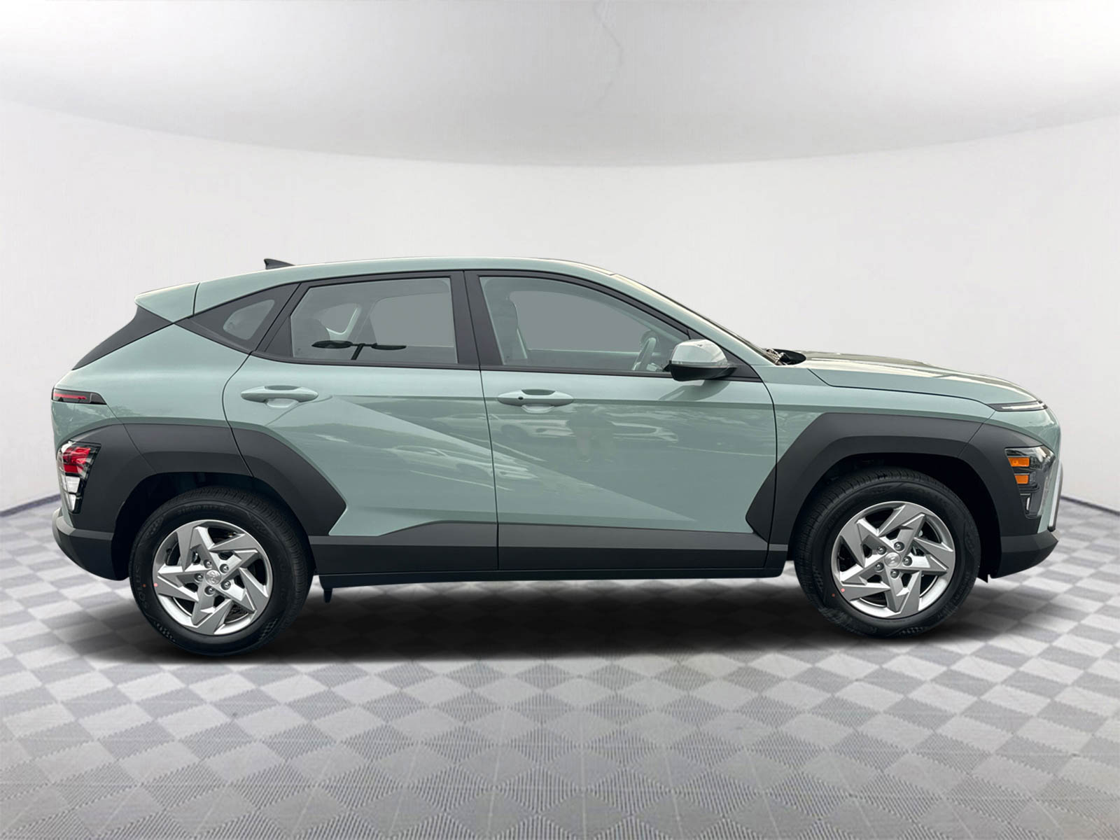 2025 Hyundai Kona SE 4