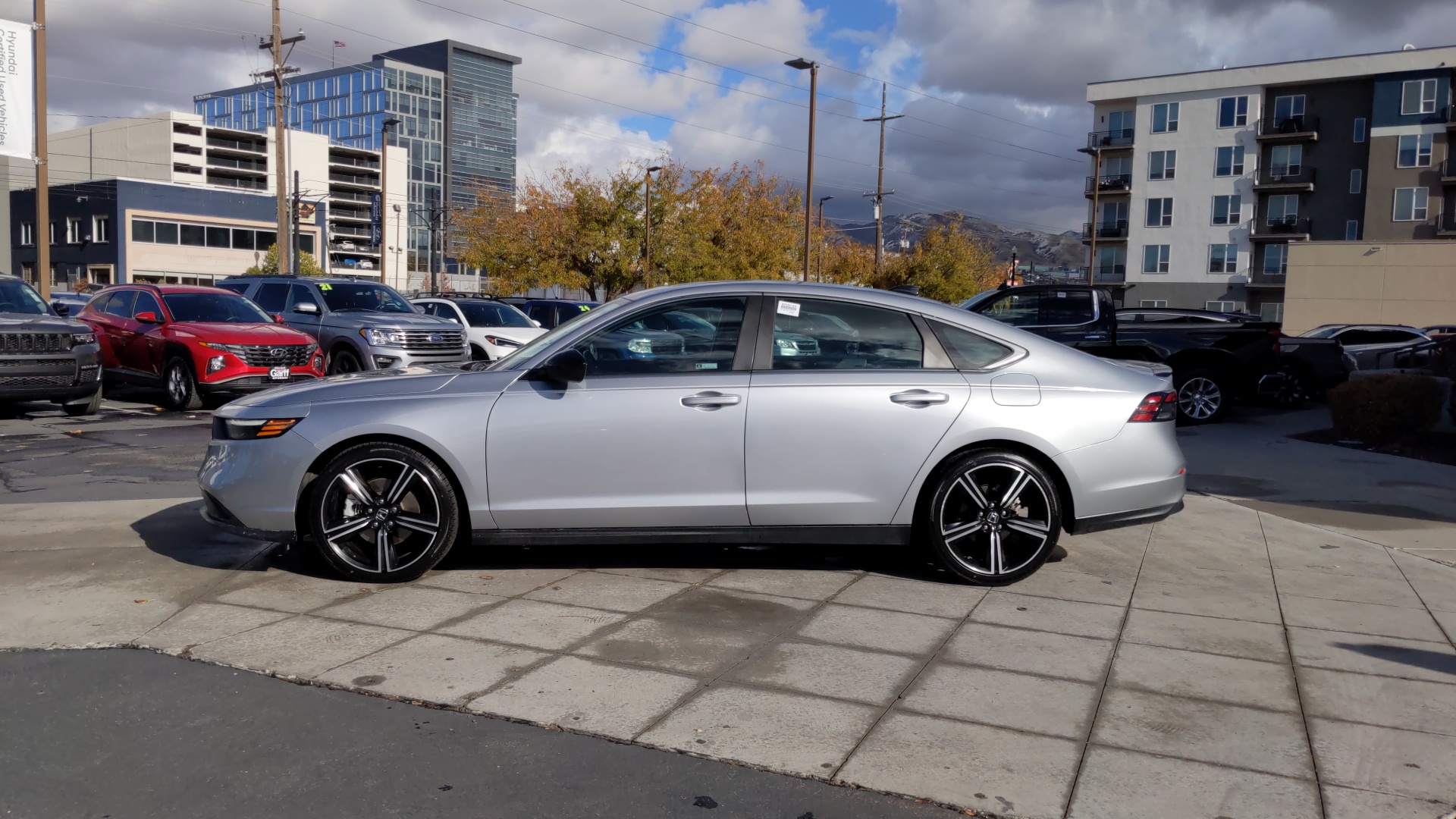 2023 Honda Accord Hybrid Sport 2