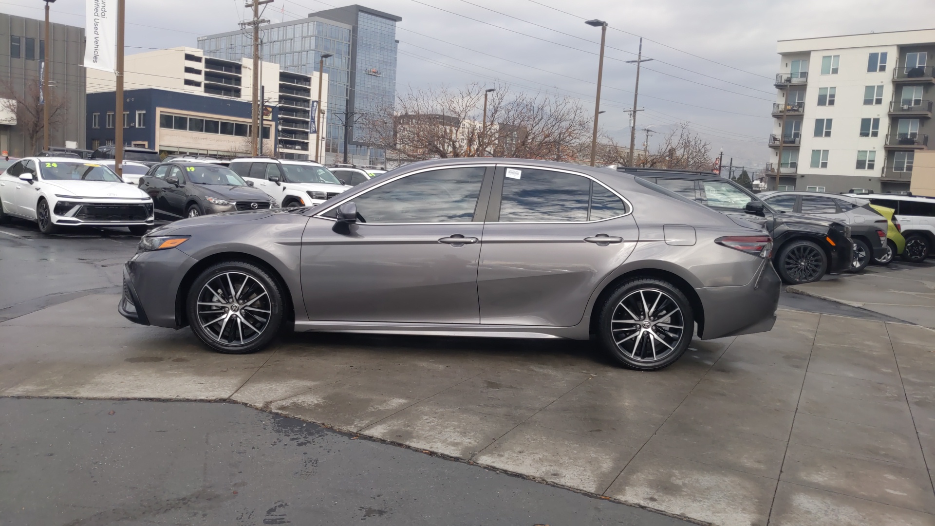 2021 Toyota Camry CAMRY 2