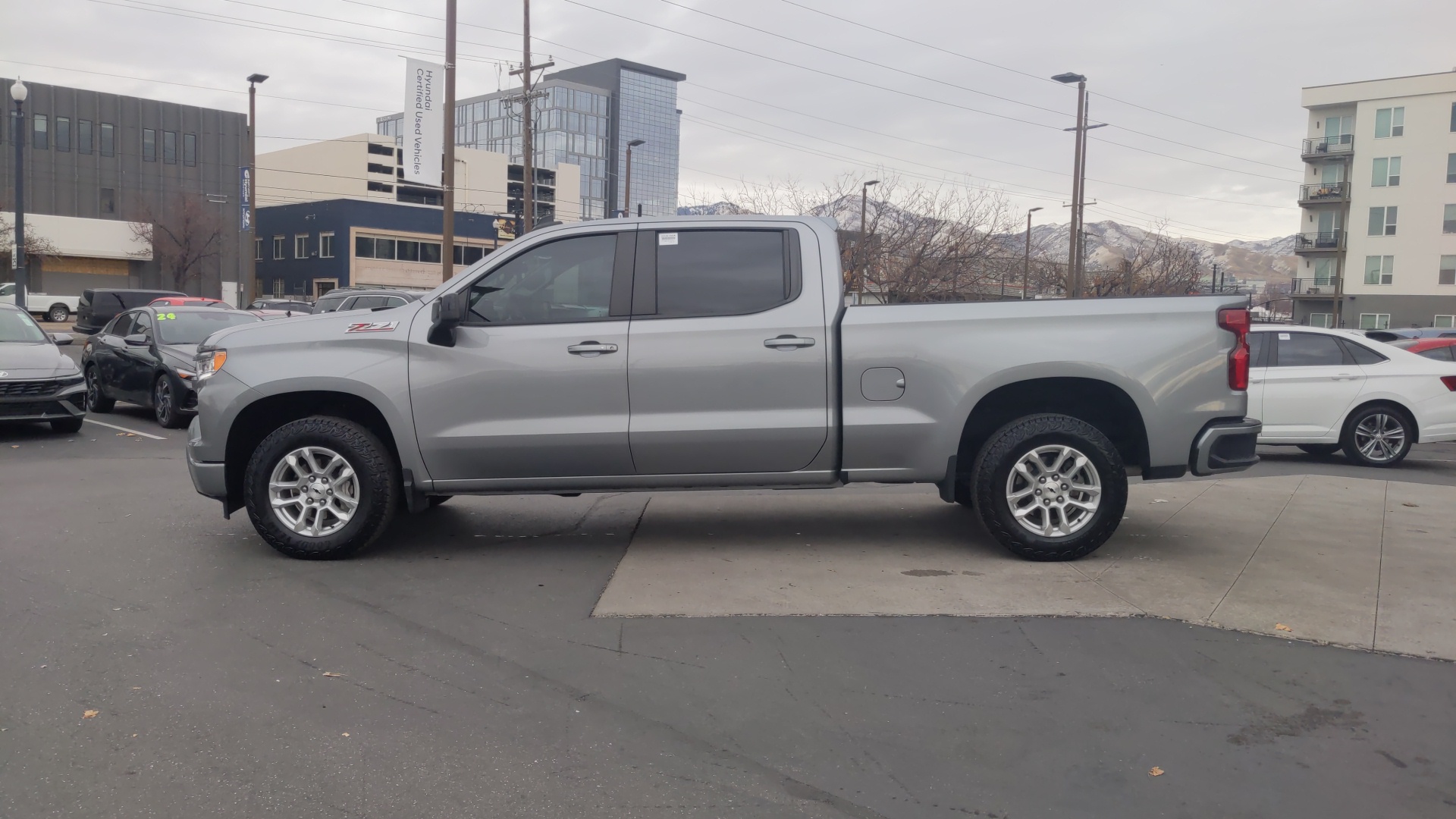 2023 Chevrolet Silverado 1500 RST 2