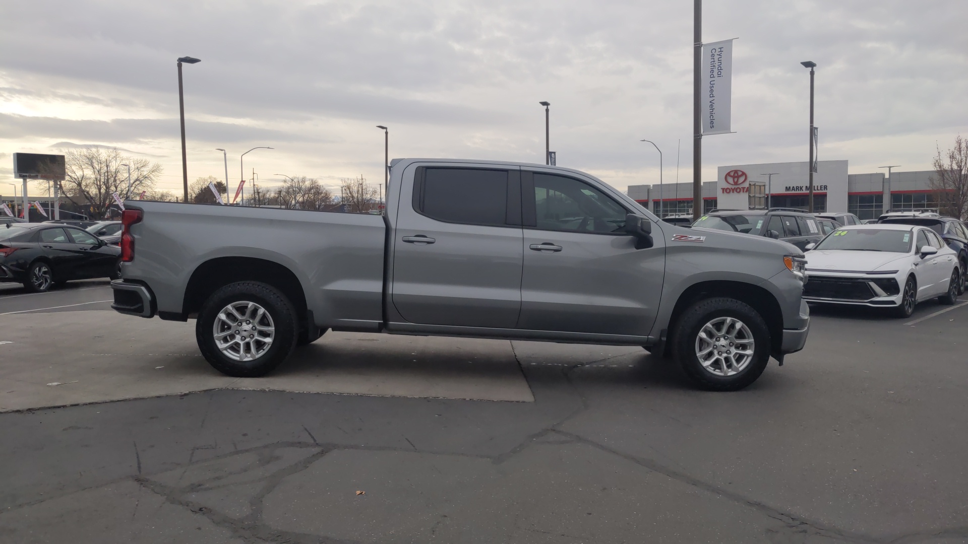 2023 Chevrolet Silverado 1500 RST 6