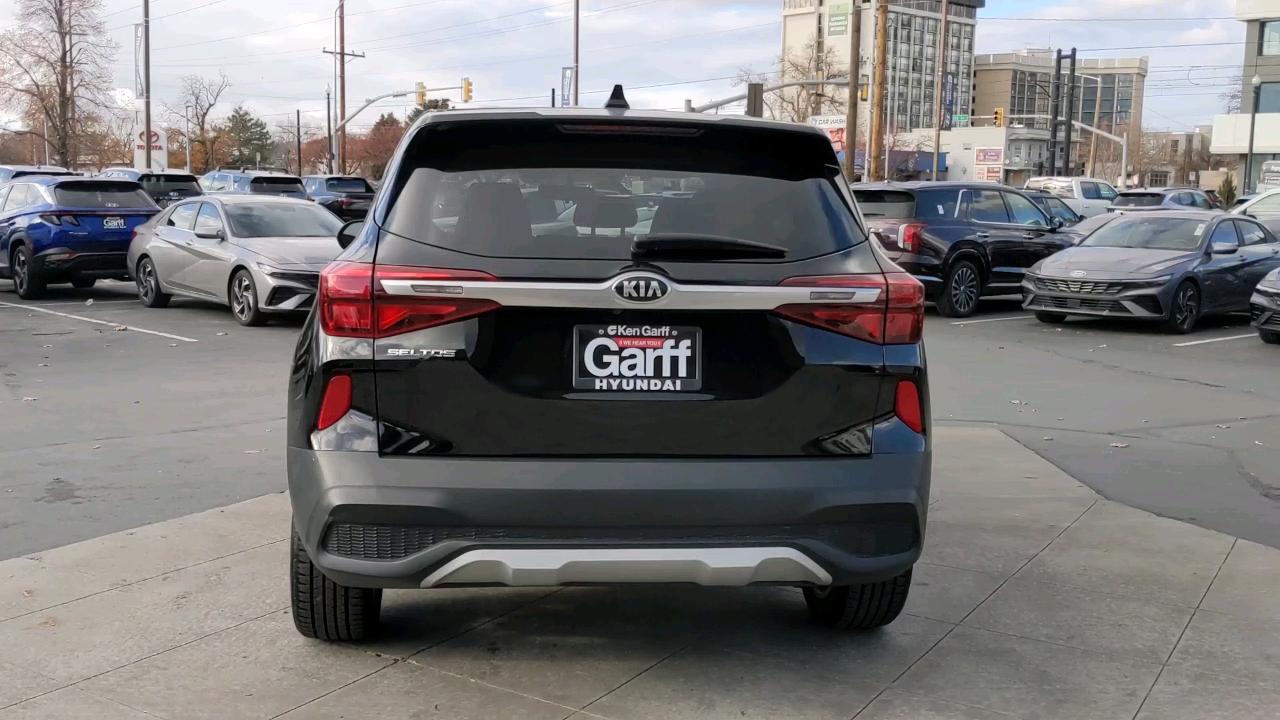 2021 Kia Seltos LX 4