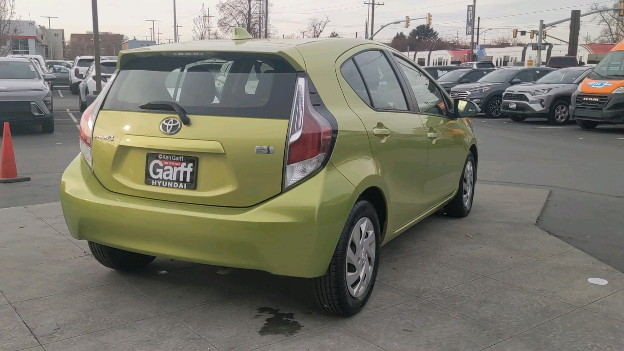 2015 Toyota Prius c 5DR HB TWO 5