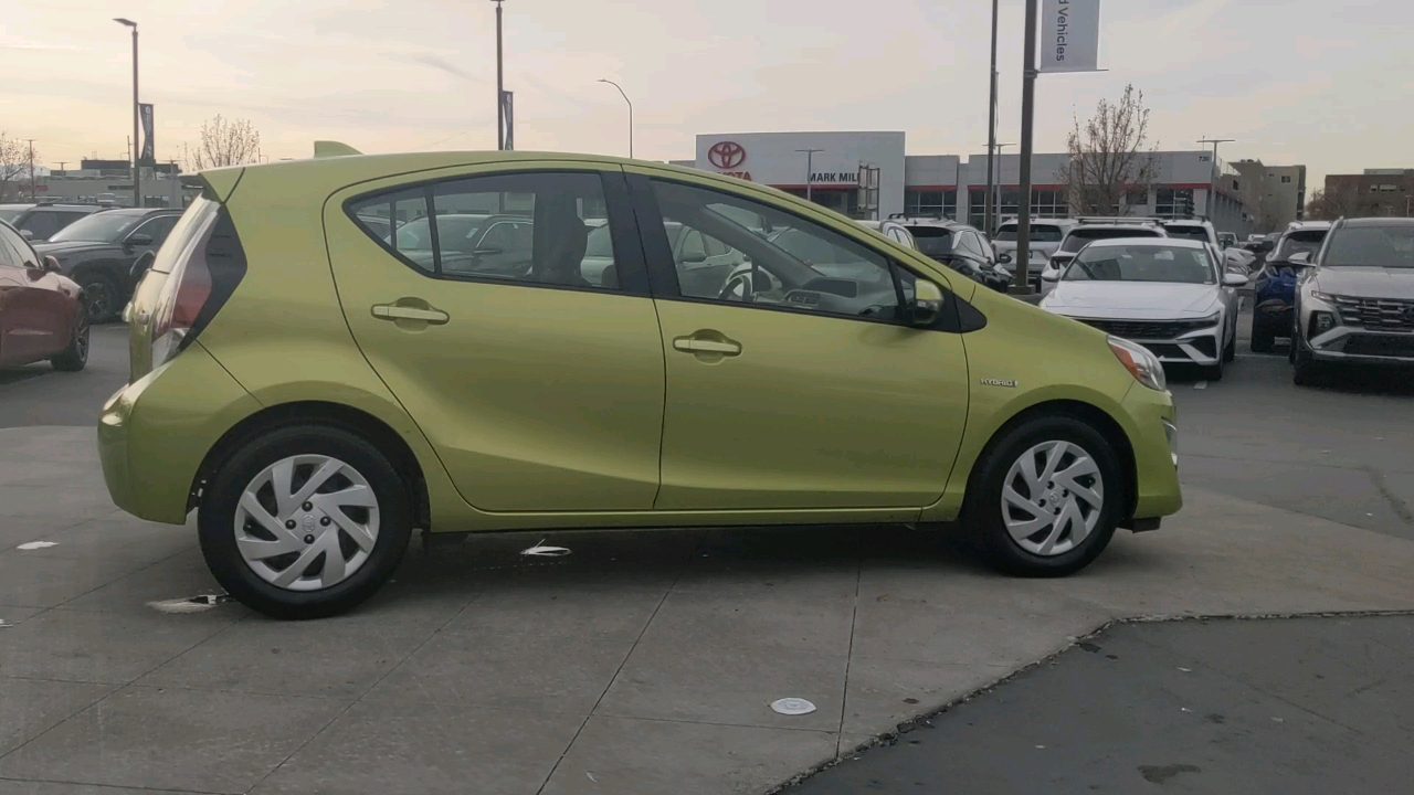 2015 Toyota Prius c 5DR HB TWO 6