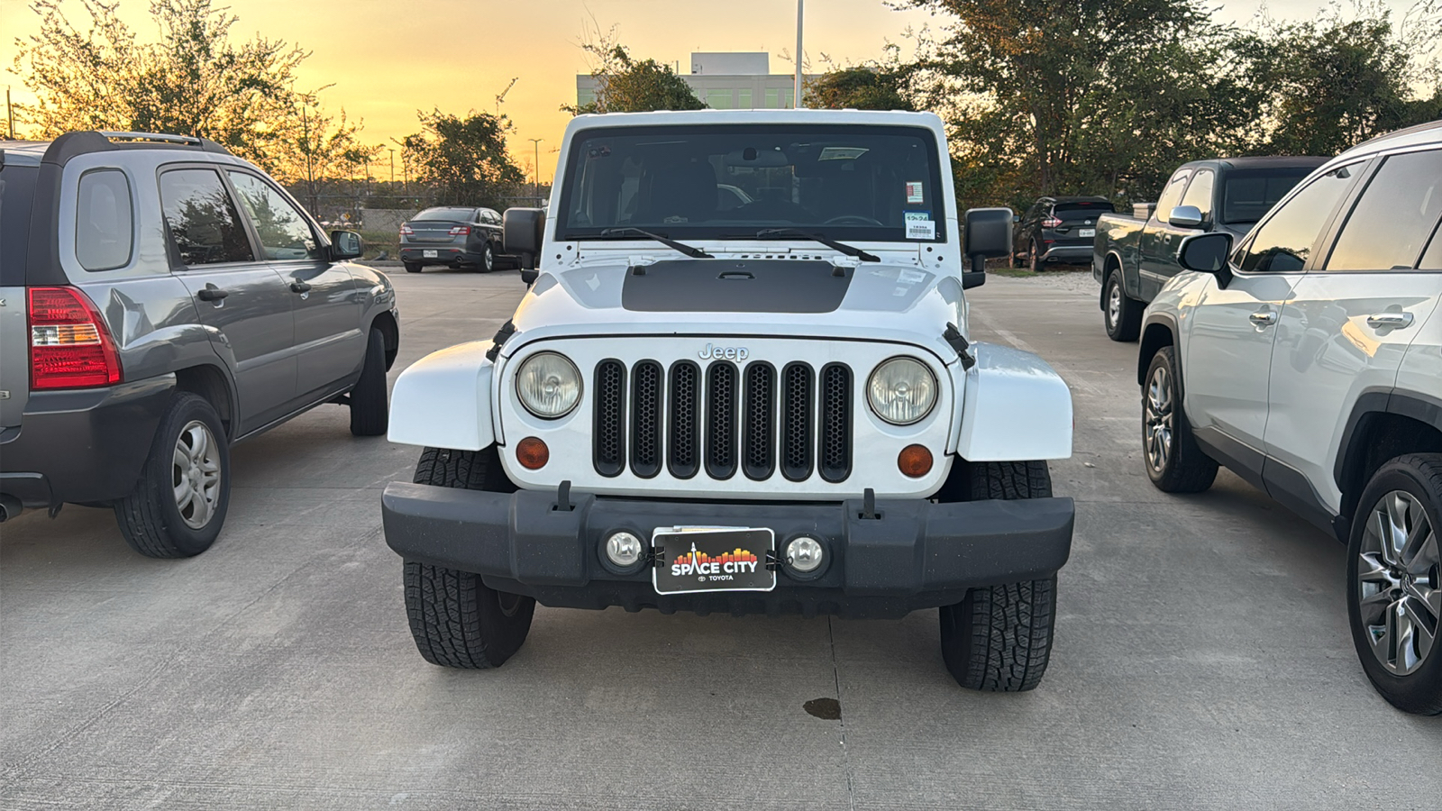 2012 Jeep Wrangler Unlimited Sahara 3