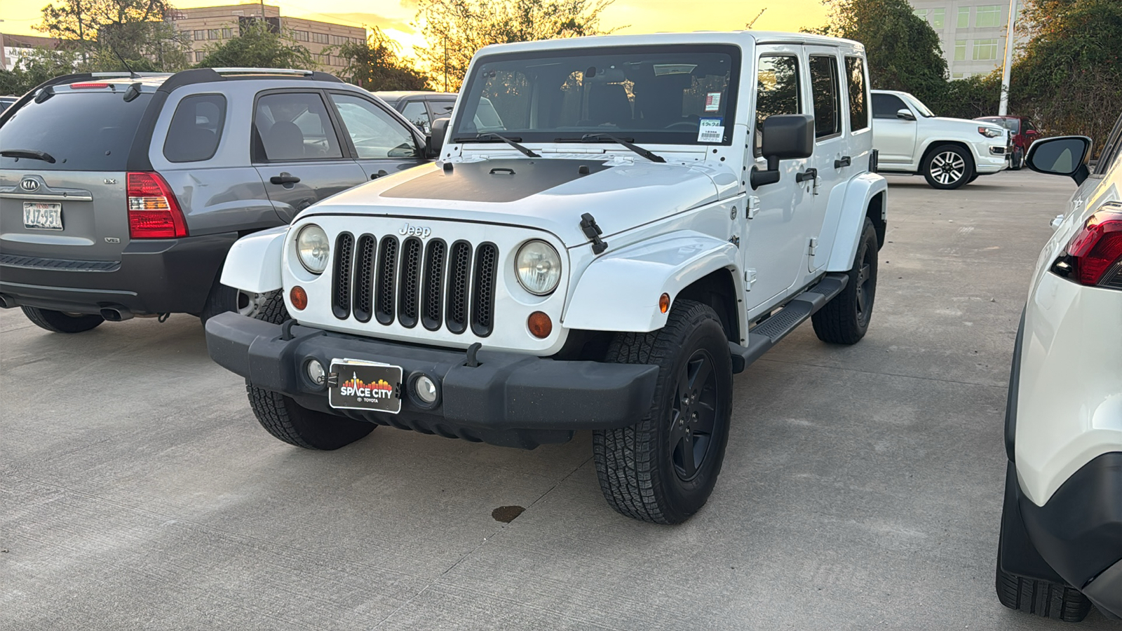 2012 Jeep Wrangler Unlimited Sahara 4