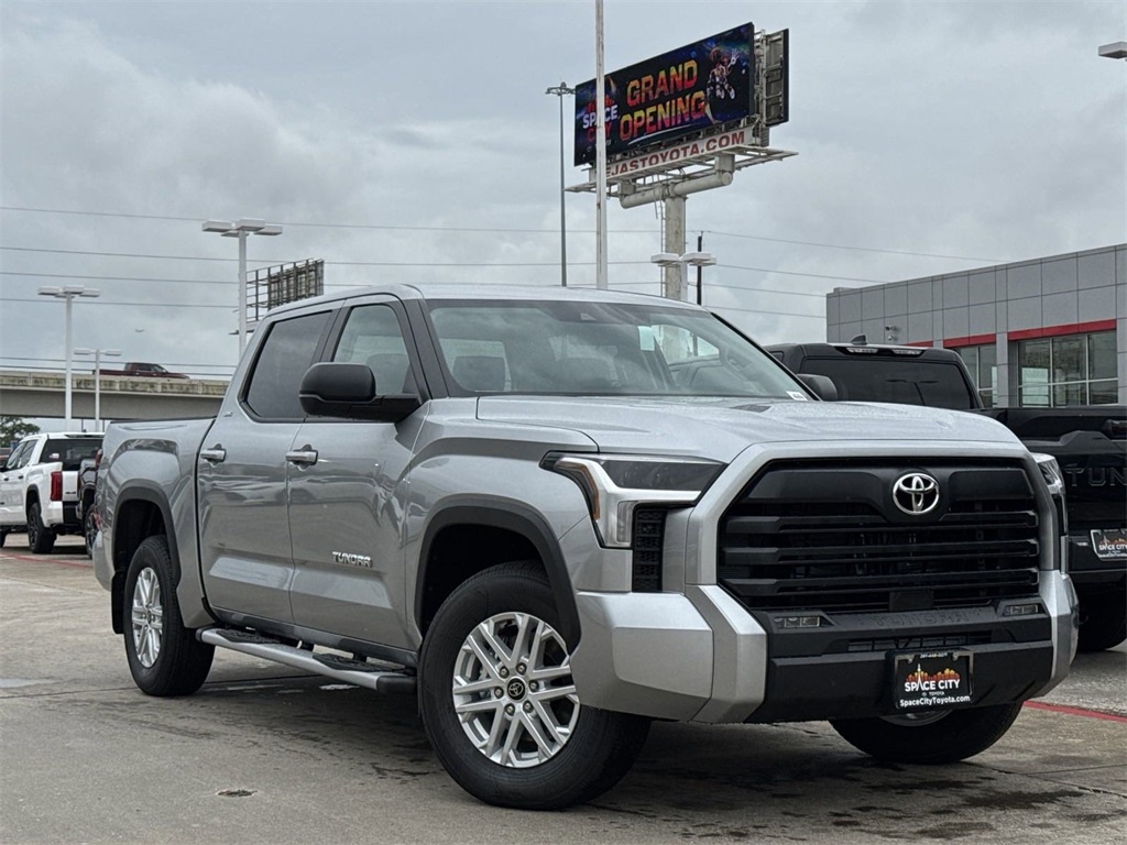 2024 Toyota Tundra SR5 2