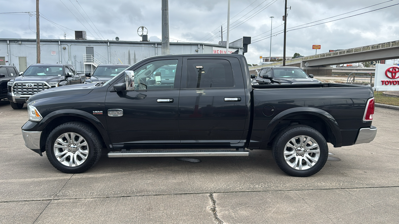 2017 Ram 1500 Laramie Longhorn 8