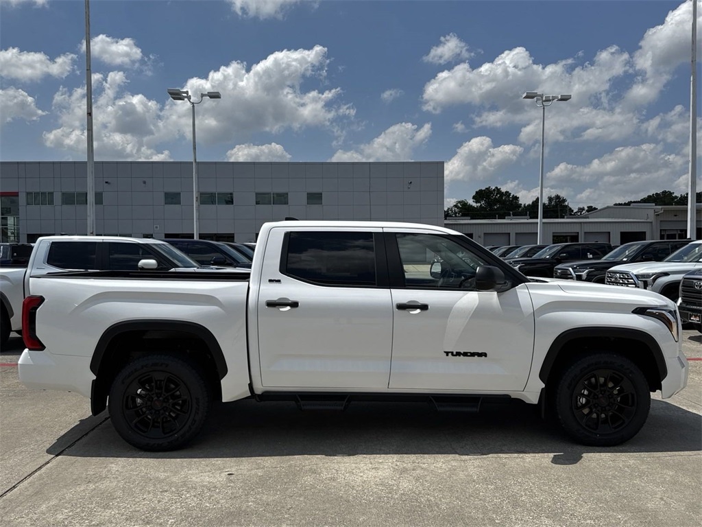 2024 Toyota Tundra SR5 8