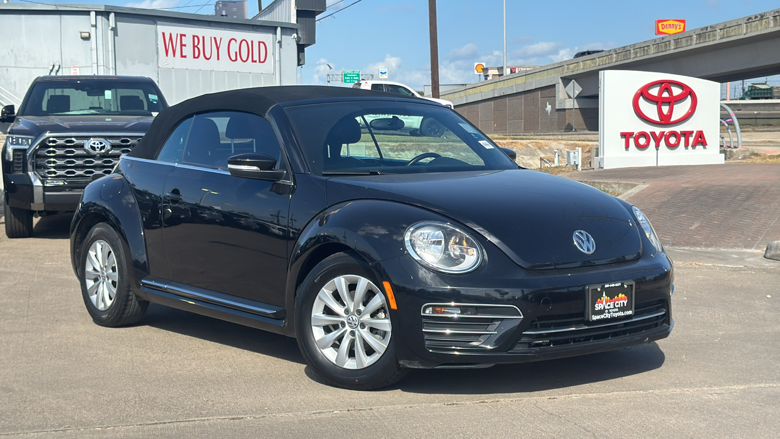 2019 Volkswagen Beetle Convertible 2.0T SE 10