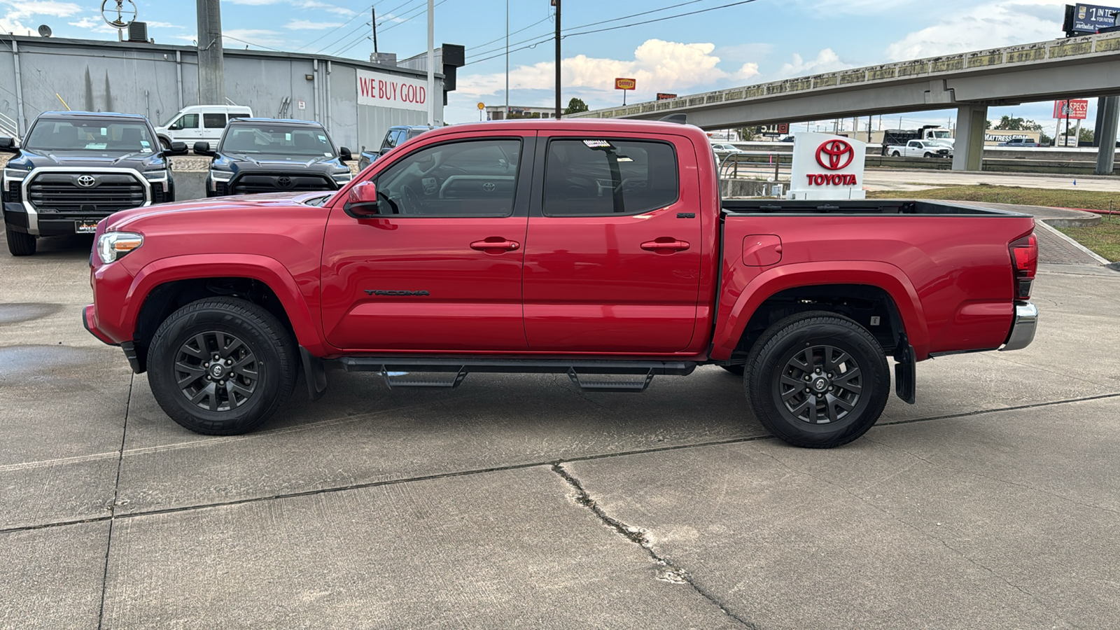 2022 Toyota Tacoma SR5 8