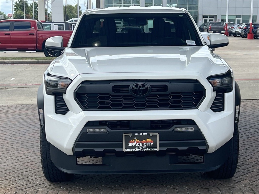 2024 Toyota Tacoma Hybrid  4