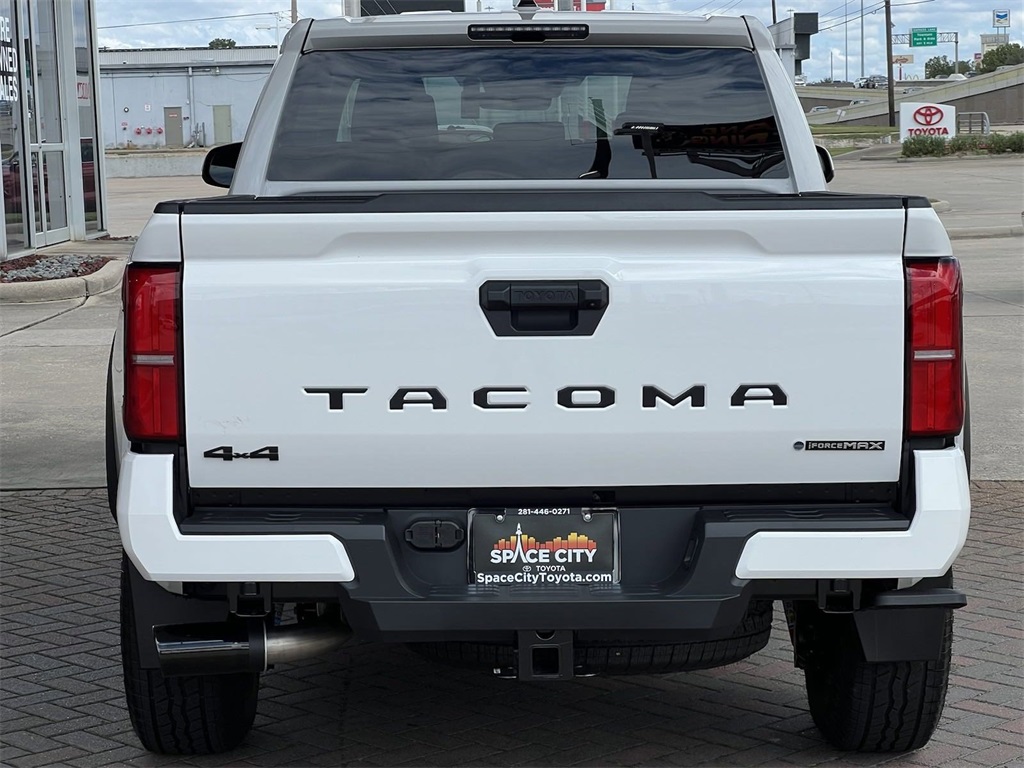 2024 Toyota Tacoma Hybrid  9