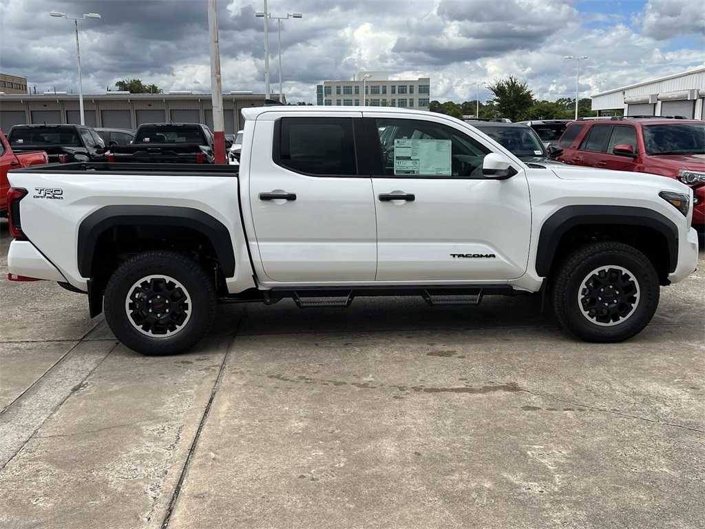 2024 Toyota Tacoma TRD Off-Road 7