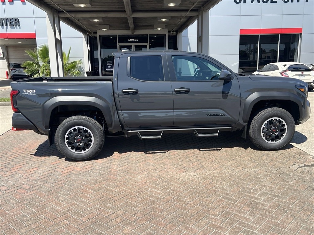 2024 Toyota Tacoma TRD Off-Road 7