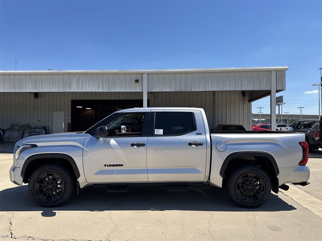 2024 Toyota Tundra SR5 7