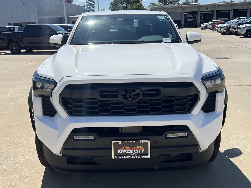 2024 Toyota Tacoma Hybrid  4