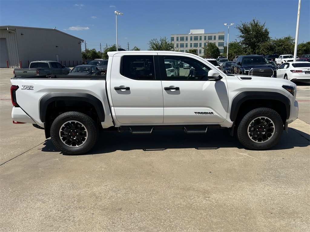 2024 Toyota Tacoma Hybrid  7