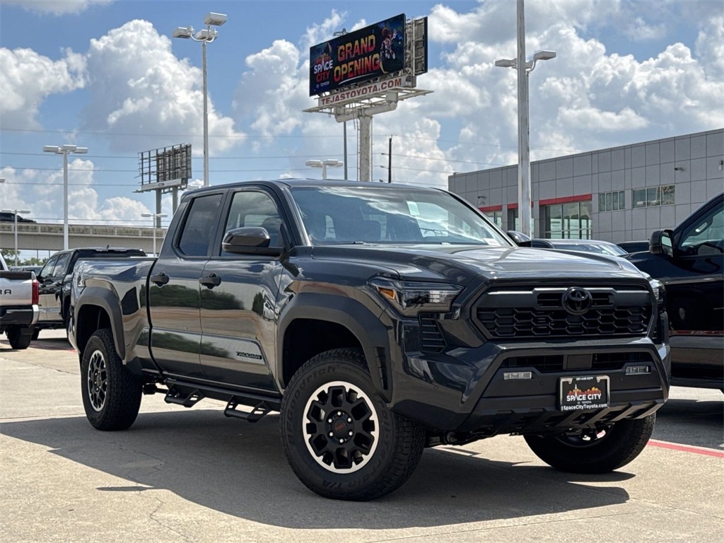 2024 Toyota Tacoma TRD Off-Road 2