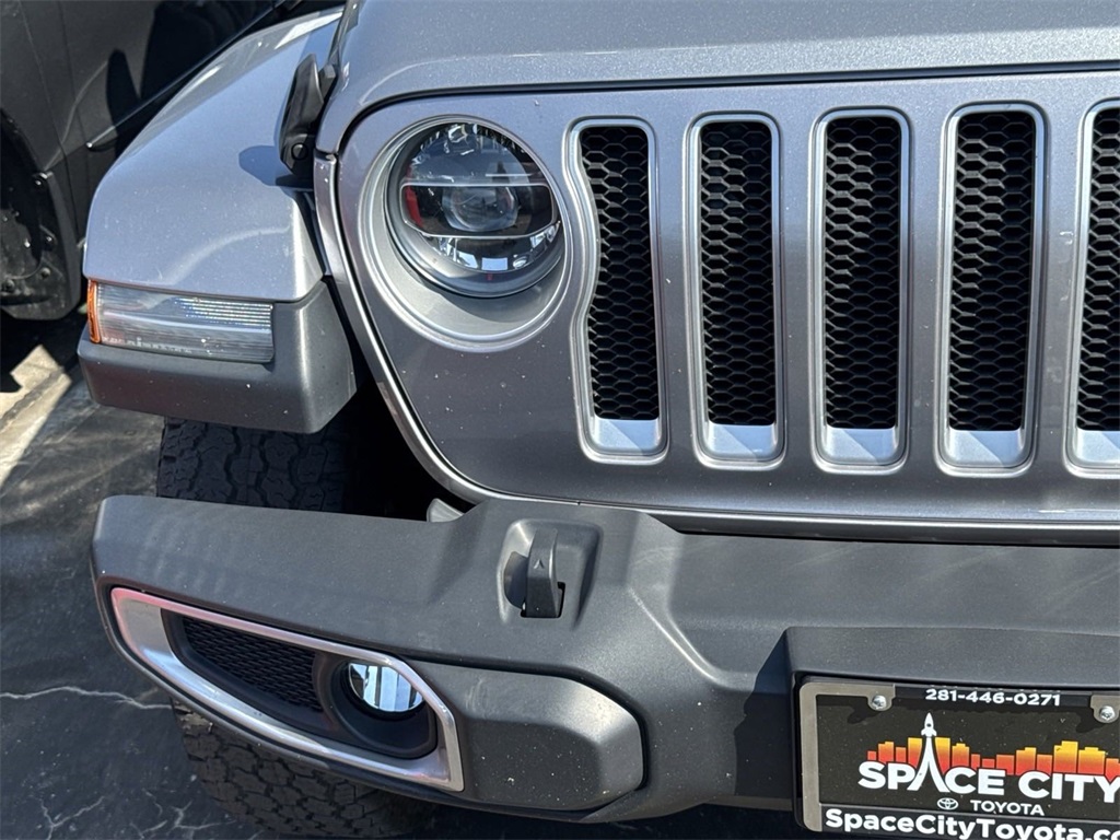 2018 Jeep Wrangler Unlimited Sahara 12