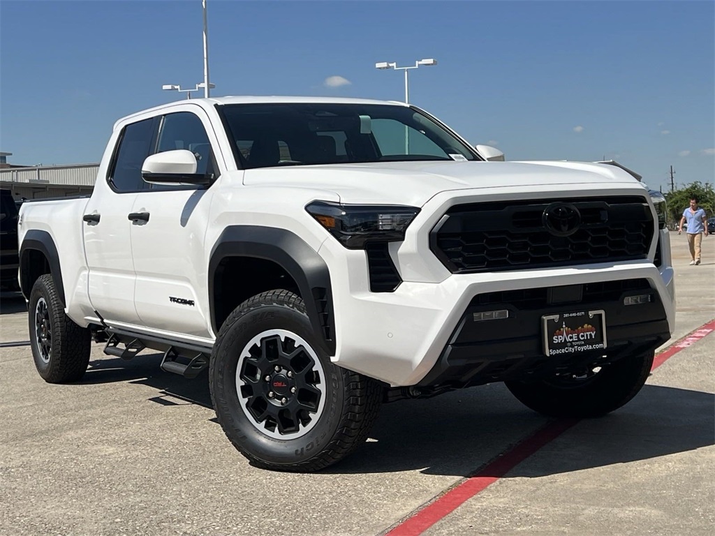 2024 Toyota Tacoma TRD Off-Road 2