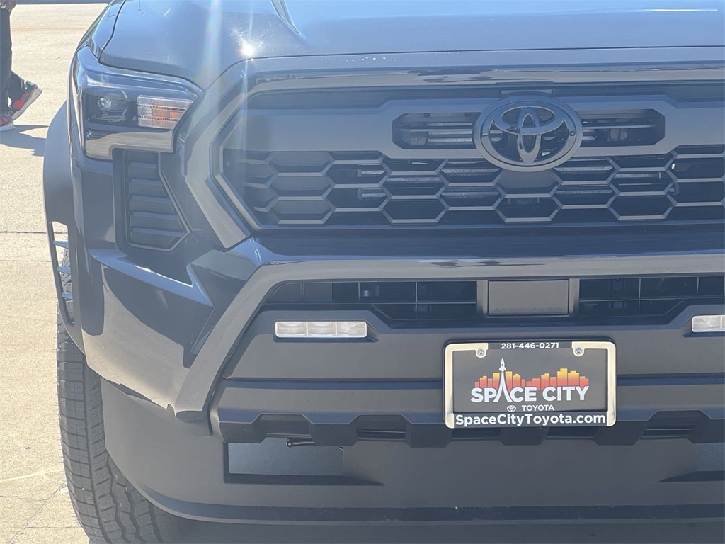 2024 Toyota Tacoma Hybrid  6