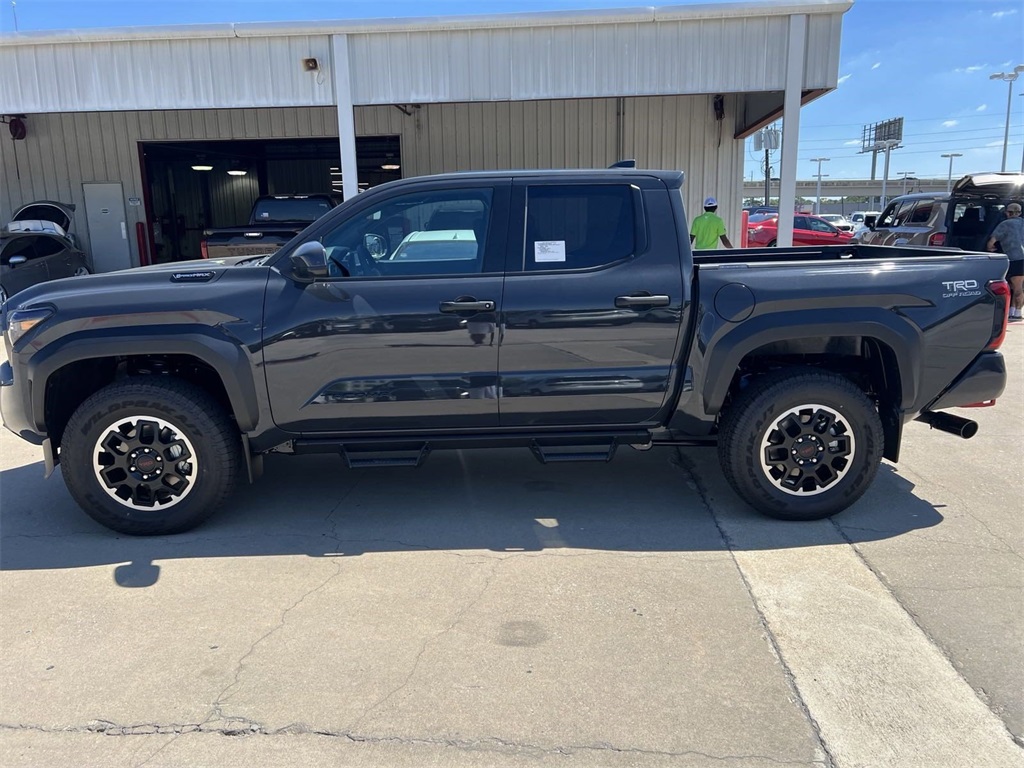 2024 Toyota Tacoma Hybrid  7