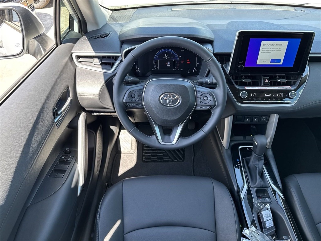 2024 Toyota Corolla Cross XLE 12