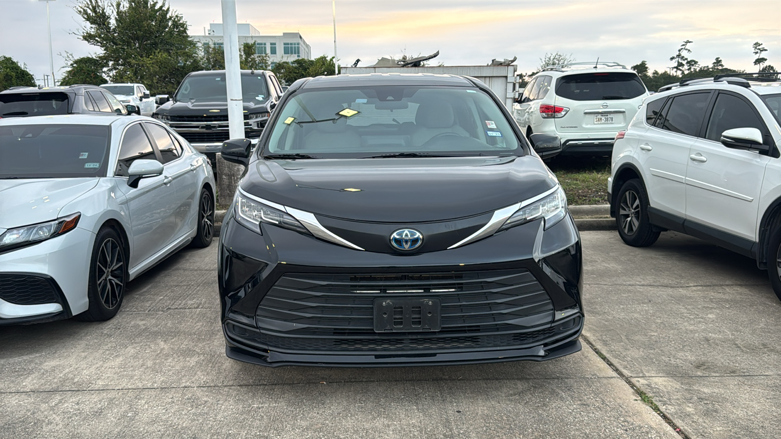 2021 Toyota Sienna LE 3