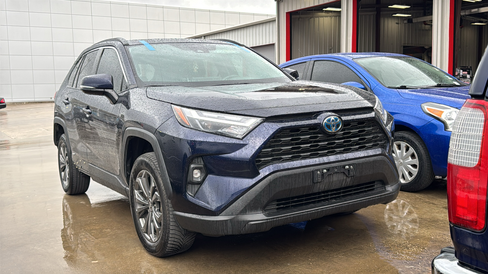 2022 Toyota RAV4 Hybrid XLE Premium 2